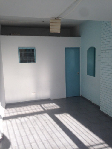 Imagen 4 de 11 de Inmueble Comercial En Venta En Lanus Oeste