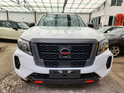 Nissan Frontier 4.0 Pro-4x V6 4x4 At