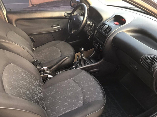 Peugeot 206 1.4 Presence 8v Flex 2p Manual