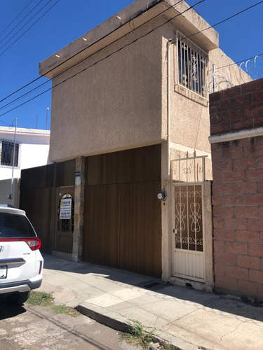 Imagen 1 de 13 de Casa En Venta Irapuato Guanajuato La Moderna Zona Centro