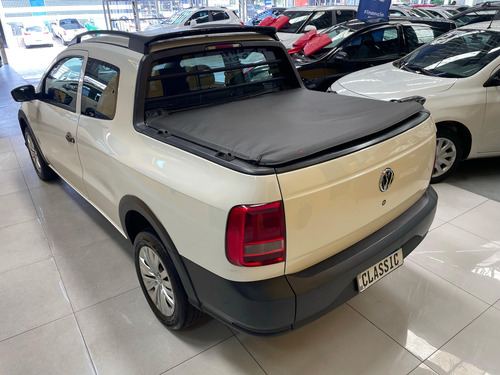 Volkswagen Saveiro 1.6 Robust Cab. Dupla Total Flex 2p