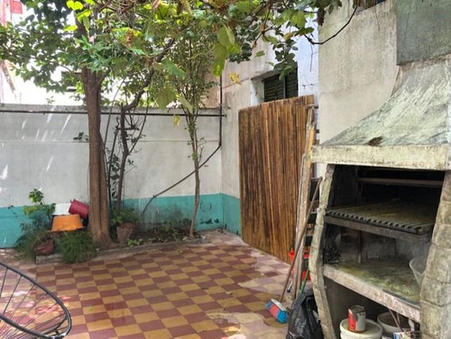Casa Tipo Ph Al Fondo Con Patio Venta En Quilmes Centro