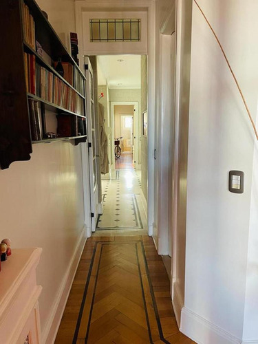 Departamento En Venta - 4 Dormitorios 3 Baños - San Telmo