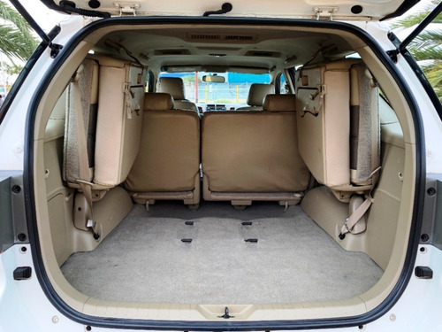 Imagen 14 de 18 de Toyota Fortuner 4x4