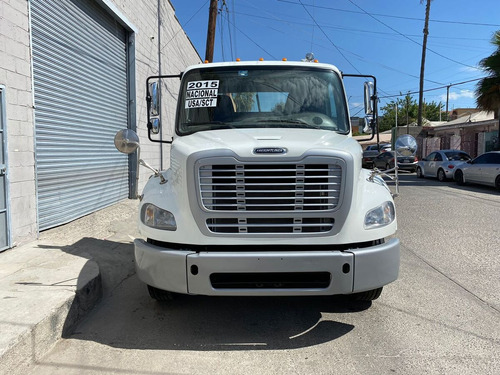 Freightliner M2 112