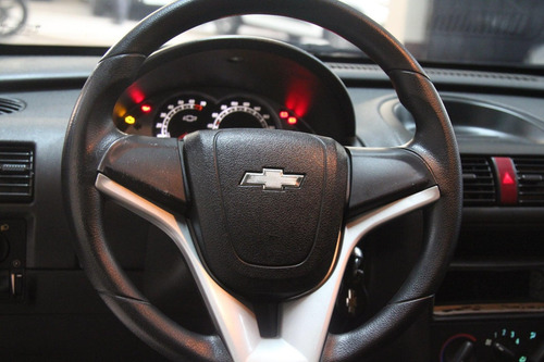 Imagem 6 de 10 de Chevrolet Corsa Hatch Corsa Hat. Maxx 1.4 8v Econoflex 5p F