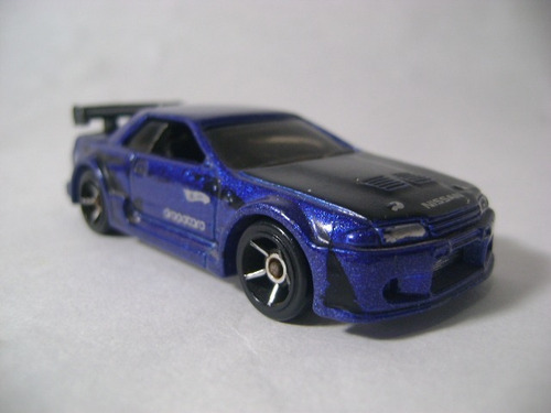 Imagen 4 de 6 de Nico Nissan Sky Line 2001 Malasia Hot Wheels 1/64 (hwl 29)