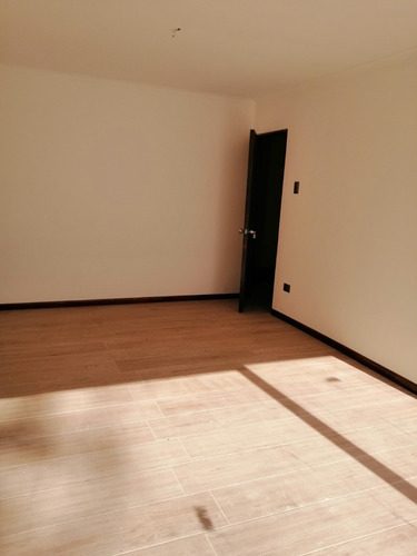 Casa Nueva Remodelada Sin Uso 5 Dormitorios 5 Baños 1 Piso