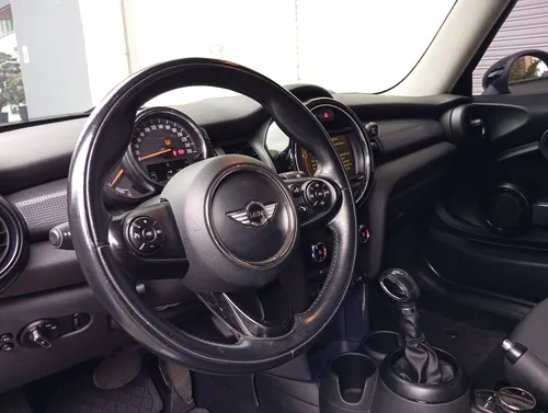 Mini Cooper 1.5 Aut