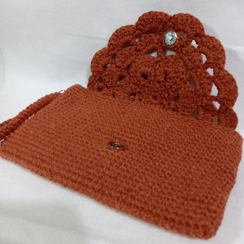 Imagem 1 de 3 de Clutch Crochê Cor Telha