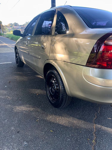 Chevrolet Corsa Sedan 1.0 Premium Flex Power 4p