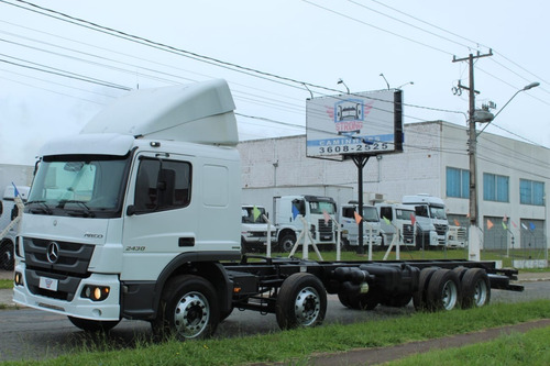 Imagem 5 de 5 de Mercedes-benz 2430 8x4