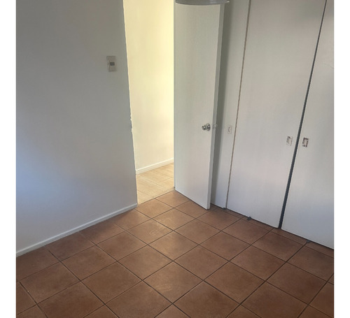 Impecable 4 Dorm. + 2 Bbaños+ Estacionamiento
