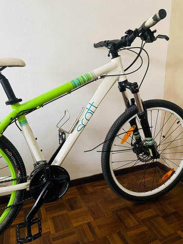 Bicicleta Scott R26