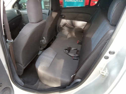 Imagen 8 de 15 de Renault Sandero 2016 1.6 Expression 90cv