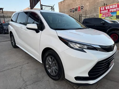 Toyota Sienna 3.5 Le At