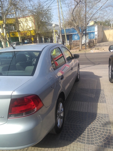 Volkswagen Voyage 1.6 Comfortline Imotion Plus 2012