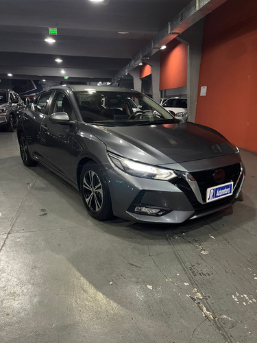 Nissan Sentra 2.0 Advance