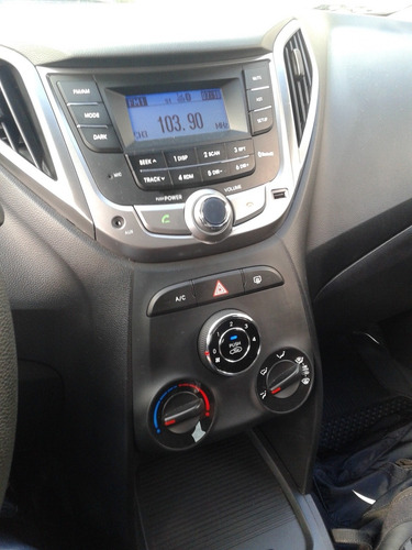 Hyundai Hb20 1.0 Comfort Flex 5p 2014
