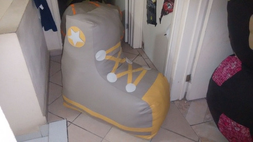 Imagen 4 de 10 de Puff Tennis Converse Sillón