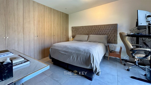 Casa En Venta De 4 Dorm. En Lo Barnechea