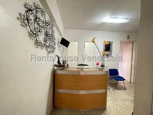 Se Alquila Ofic Altamira