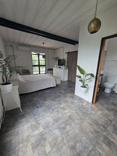 Venta O Permuta Casa 3 Habit. 3 Baños Piscina Jardín Parrilla Riego Automático Seguridad. Barrio Semi Privado Montecarlo. Pilar