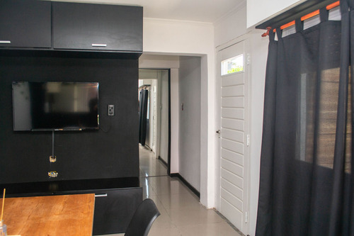 Venta Casa 2 Ambientes Con Terreno Muy Amplio