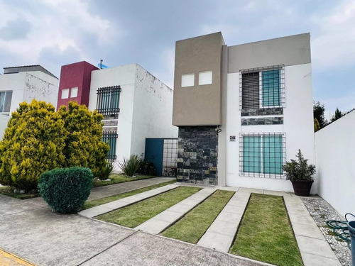 Casa En Julio Castellanos, San Bartolome Metepec/ Recuperación Bancaria Laab1