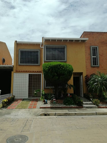 En Venta Town House En La Campiña, Naguanagua - 780 Inmobiliaria Maggi