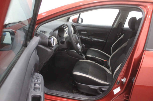 Imagen 9 de 15 de Nissan Versa 2020 4p Advance L4/1.6 Man