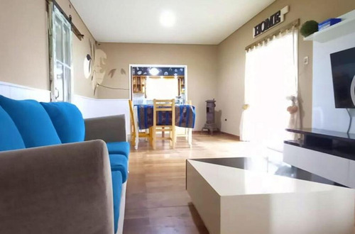 Imagen 2 de 12 de Casa - Barrio Parque Leloir