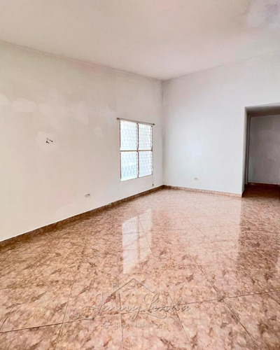 Venta Urb. La Macarena, Palo Negro, Casa 136 Metros Estado Aragua Conjunto Cerrado