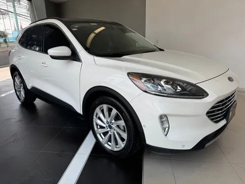 Ford Escape 2.5 Titanium Hybrid At