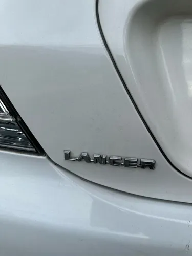 Mitsubishi Lancer Glx 2012