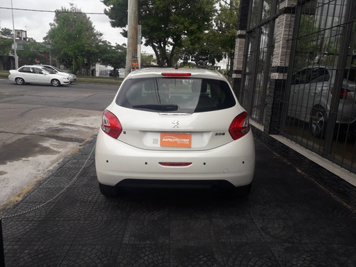 Peugeot 208 1.5 Allure Touchscreen 2015