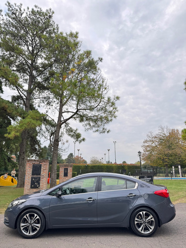 Kia Cerato 1.6 Ex At6