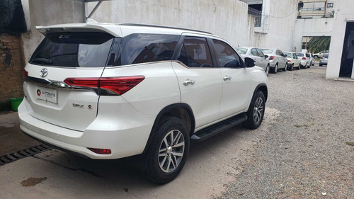 Toyota Sw4 4x4 Srx 2.8 Tdi 6 A/t 7a Mod 2016