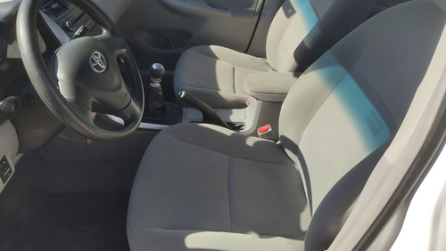 Imagen 7 de 11 de Toyota Corolla 2013 1.8 Xli Mt 136cv
