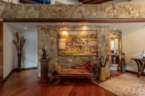 Casa En Venta En Loma Las Brujas. Cod V8340