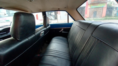 Ford Falcon Deluxe