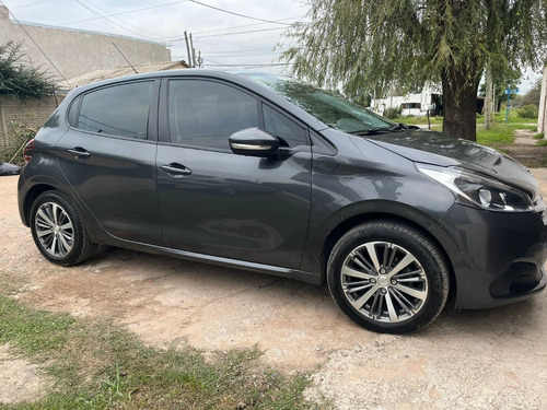 Peugeot 208 1.6 Feline Tiptronic