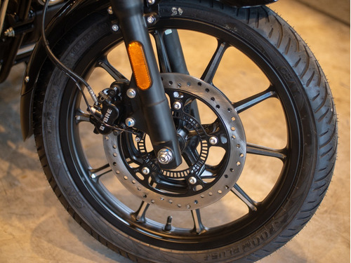 Imagen 9 de 25 de Royal Enfield Meteor 350 Supernova Brown Reserva Hoy