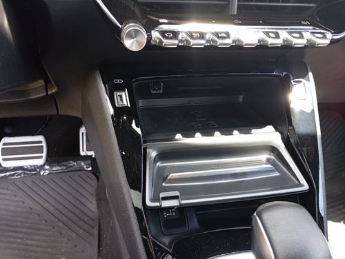 Peugeot 2008 1.0T Gt