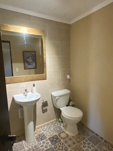 Oportunidad. Vende Dueño. Hermosa Casa Familiar Sector Haras