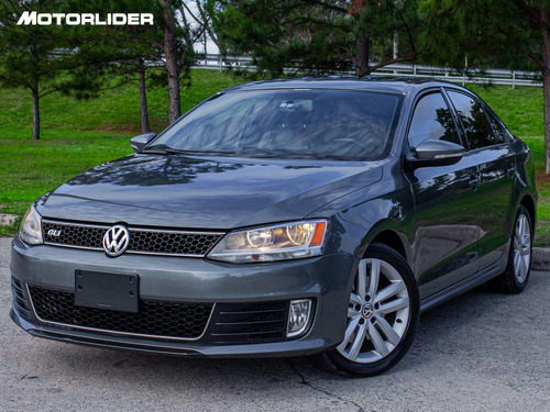 Imagen 1 de 25 de Volkswagen Vento 2.0 Gli Dsg | Permuta / Financia