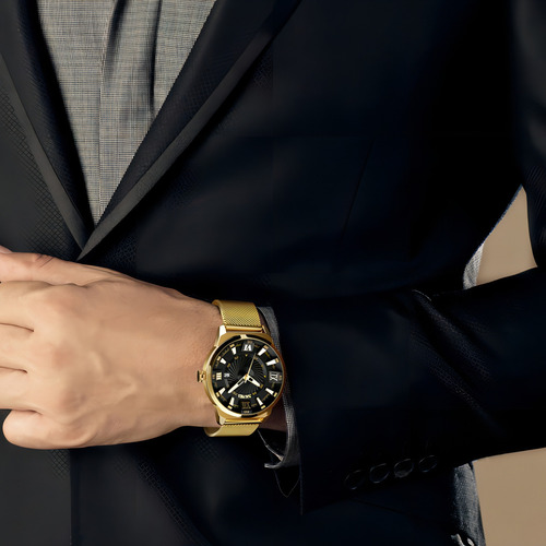 Reloj Analógico Skmei Quartz Calendar Para Hombre Correa Dorado Fondo Blanco