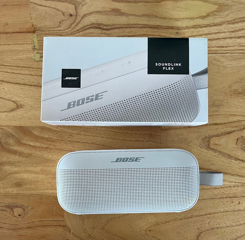 Bose Parlante Bluetooth Soundlink Flex Color White Smoke