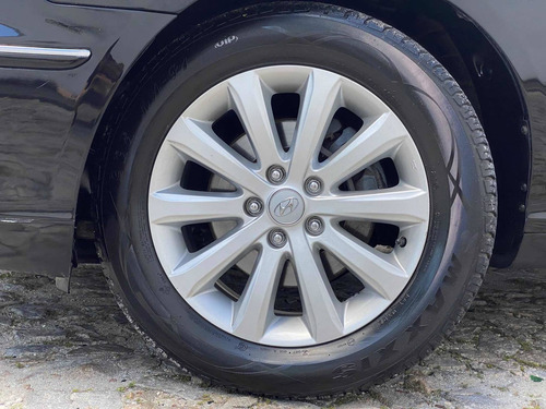 Imagem 12 de 12 de Hyundai Azera 2010 3.3 Gls Aut. 4p
