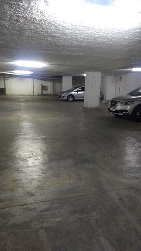 Imagen 2 de 5 de Nueva Cordoba- Cochera En Venta